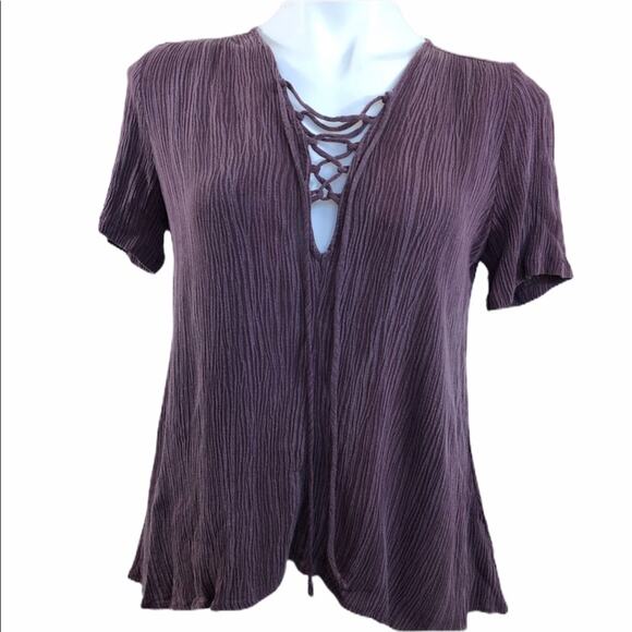 Nordstrom Lush purple lace up front short sleeve top size small - Picture 1 of 5